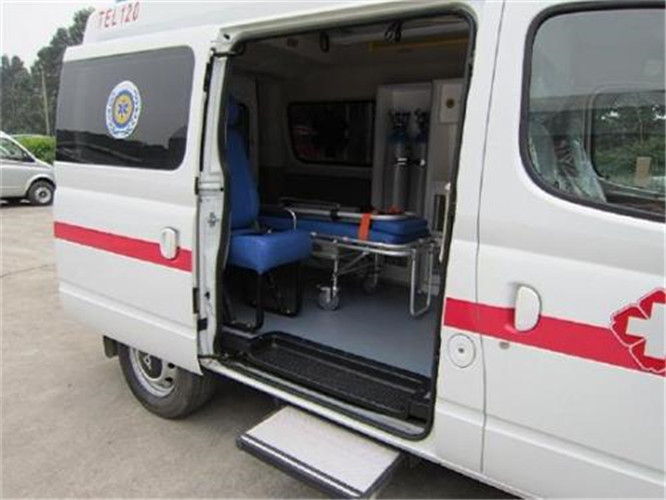 坡头救护车出租服务案例7