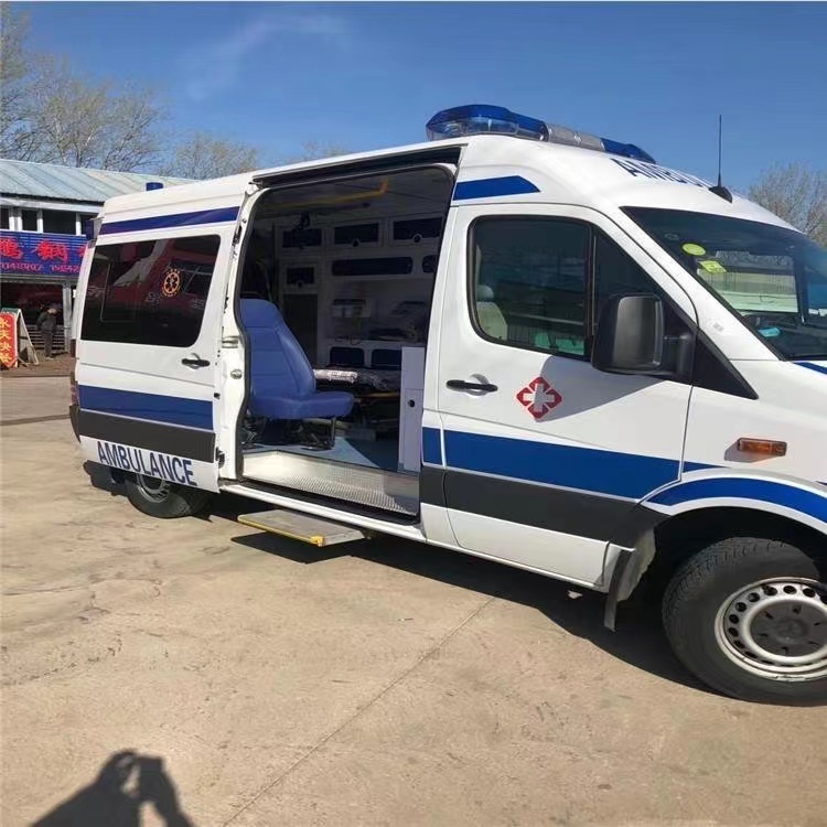 坡头私人长途救护车出租转院回家